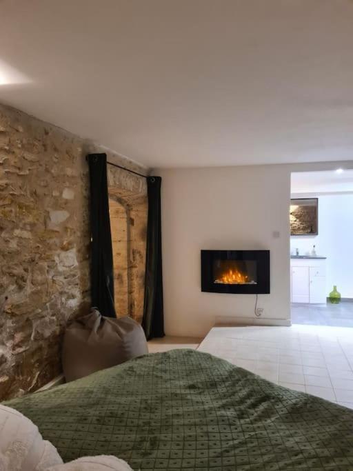 La Maison Du Bonheur Villa Caumont-sur-Durance Luaran gambar